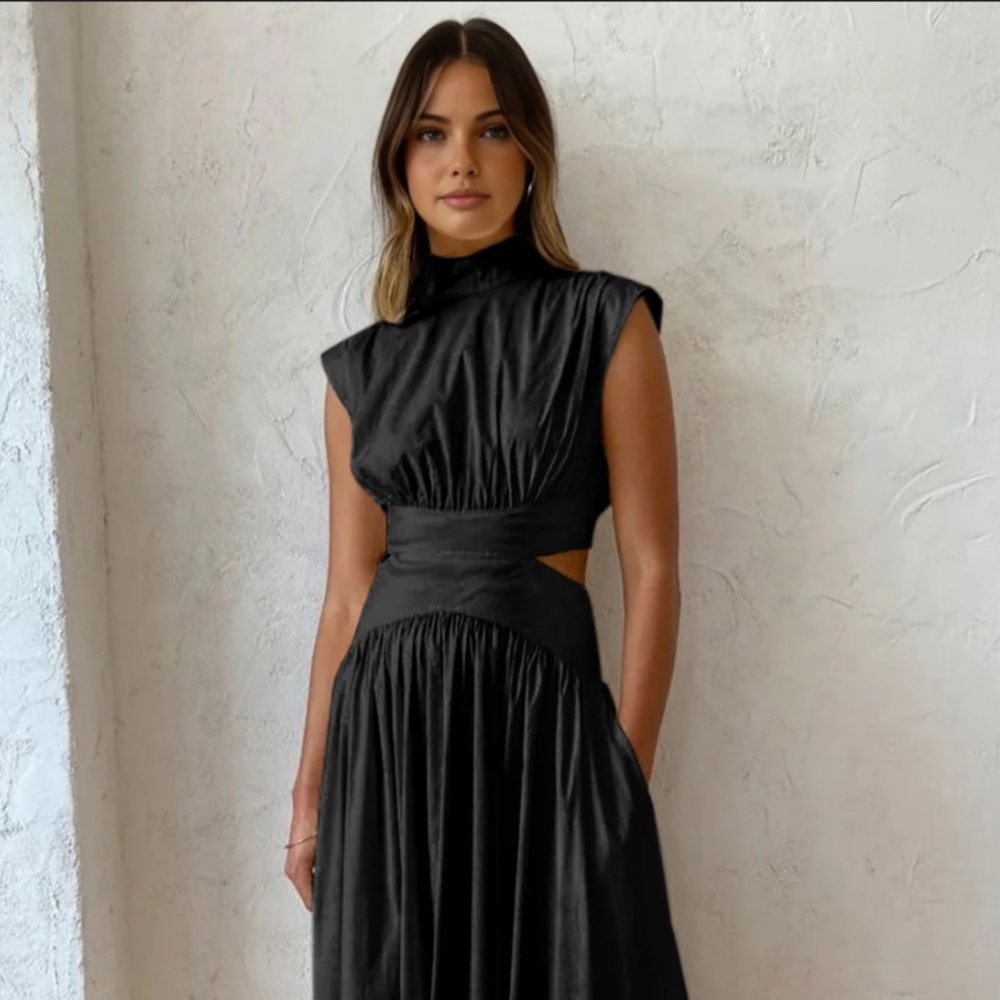 NWT Sophisticated Black Maxi Dress